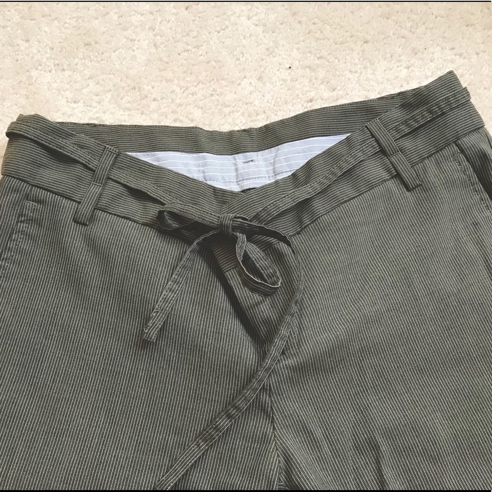Gap wide legged maternity pants